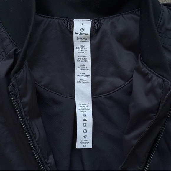 Lululemon Women’s Bomber Jacket - Black - Picture 2 of 8
